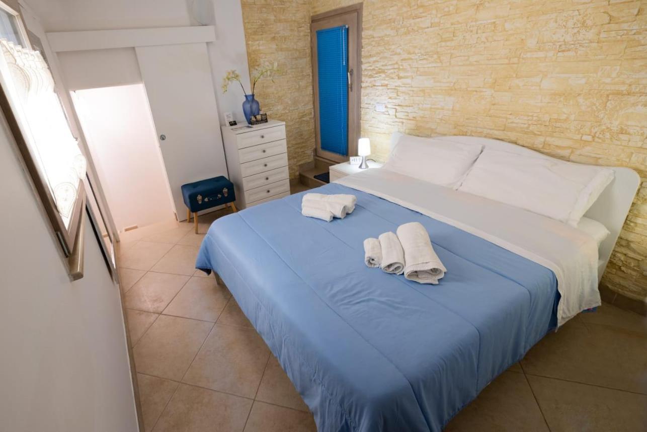 Il Galante B&B Casa Vacanza جينوسا المظهر الخارجي الصورة